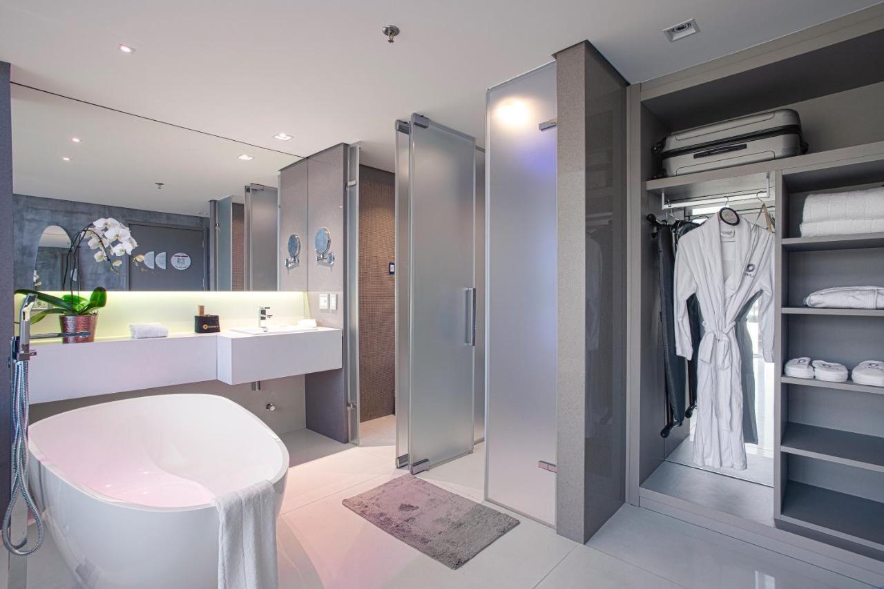 Suryaa Hotel Pinhais, Curio Collection By Hilton 外观 照片