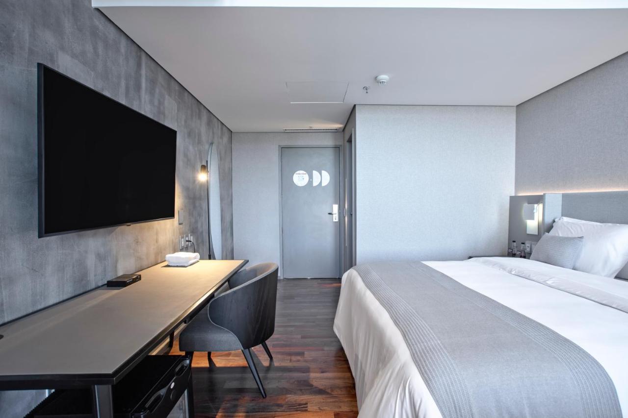 Suryaa Hotel Pinhais, Curio Collection By Hilton 外观 照片