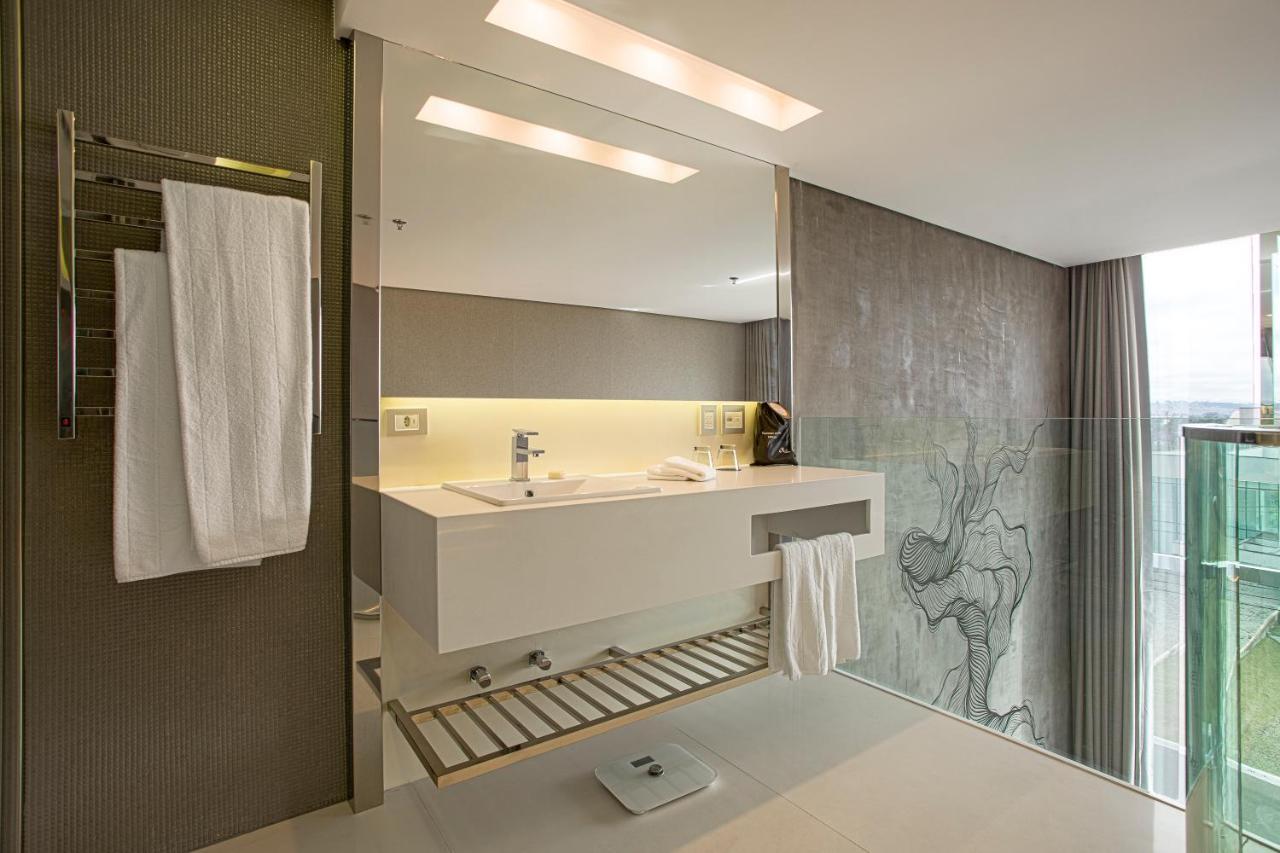 Suryaa Hotel Pinhais, Curio Collection By Hilton 外观 照片