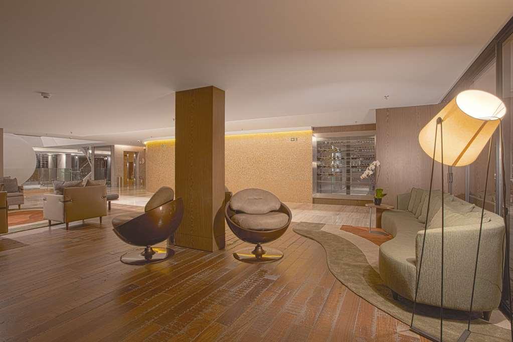 Suryaa Hotel Pinhais, Curio Collection By Hilton 内观 照片